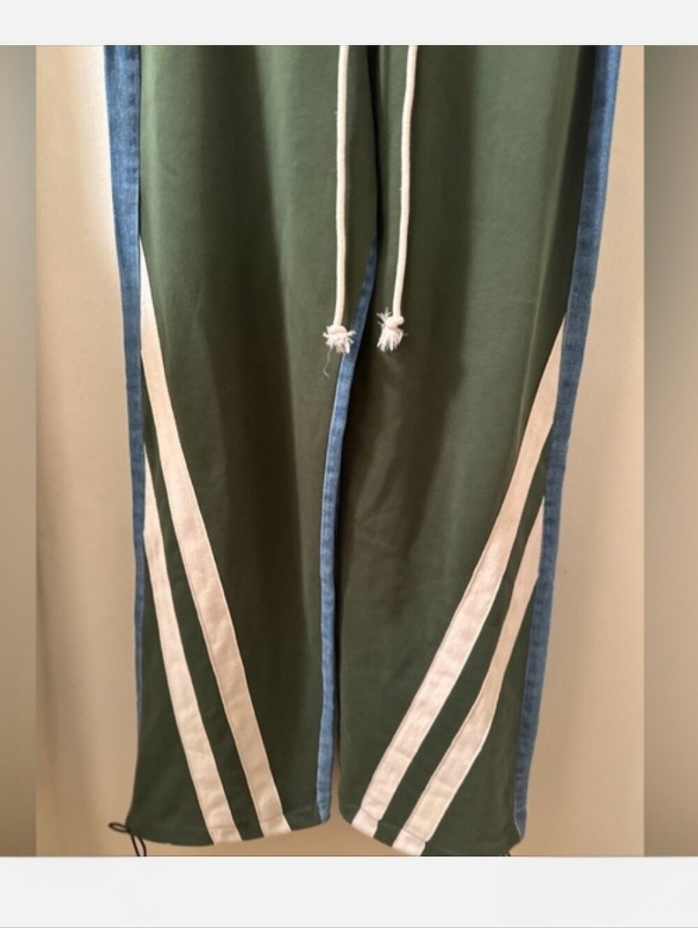 Austin Landing - Green High Baggy Mixed Media Jeans Size: 1 - Picture 7 of 10
